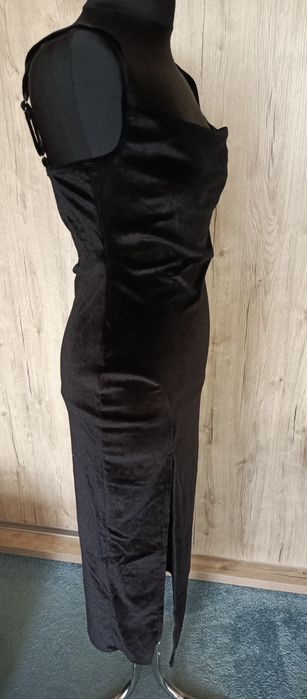 Czarna sukienka welur l/40 nowa bez metki ramiączka