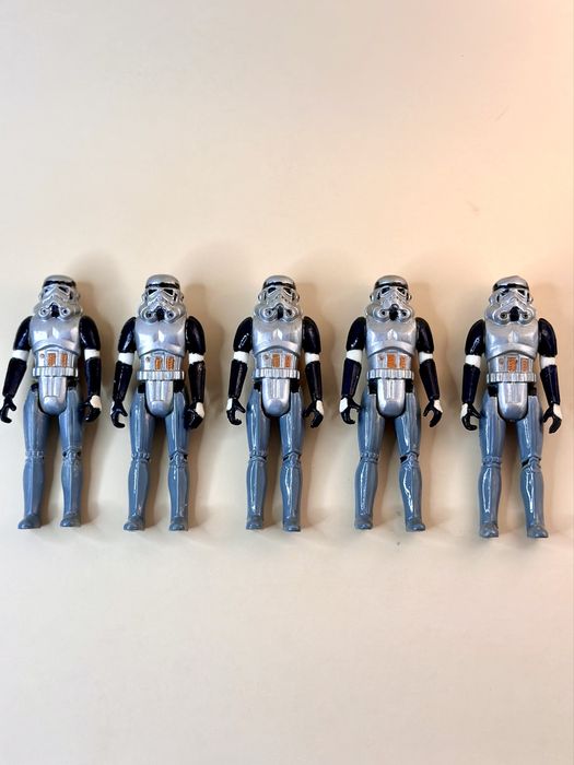 5 Custom made Star Wars 1977 Kenner stormtroopers.