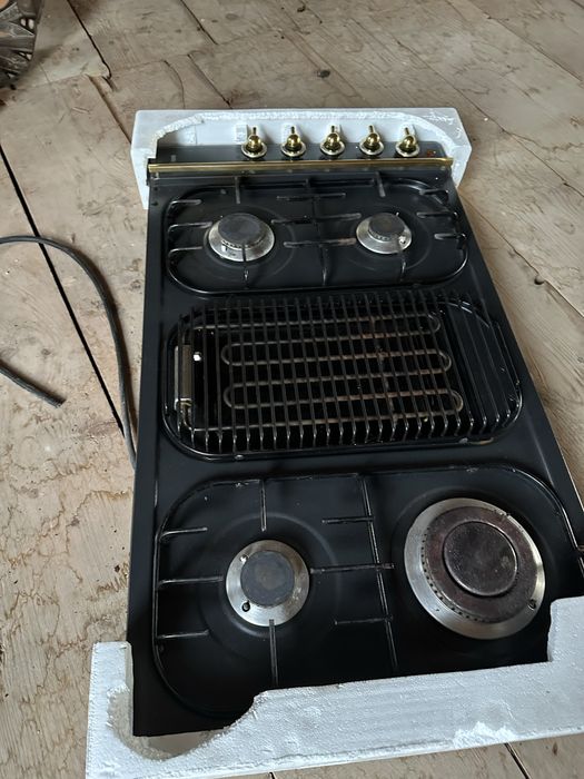 Варочна поверхня з грілем професійна