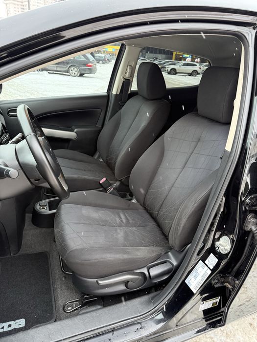 Мазда 2 автомат 2011 Mazda 2