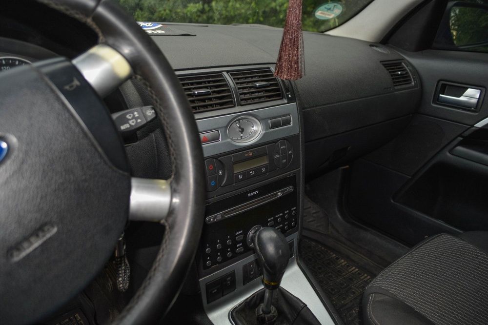 Ford Mondeo 3 2004
