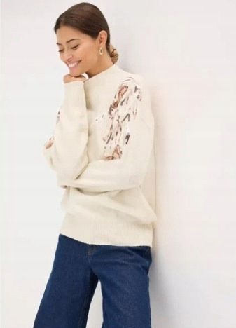 B.P.C sweter beżowy z cekinami 36/38.