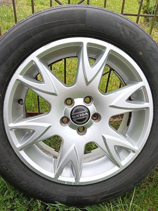 Felgi aluminiowe 17" z oponami