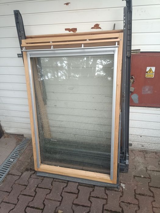 Okno dachowe velux 140x94 cm