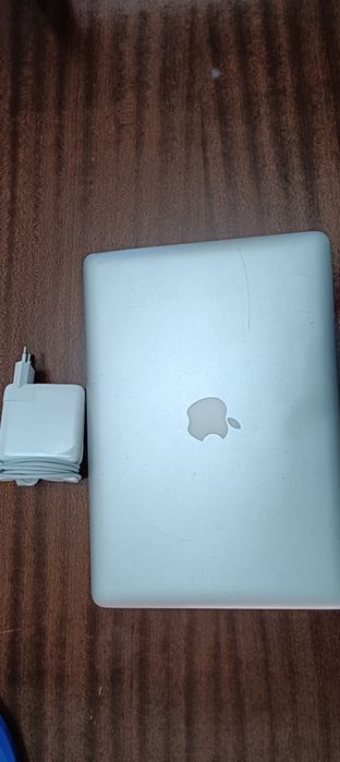 MacBook Pro 13 i5 16GB RAM 1TB Monterey Bateria Nova
