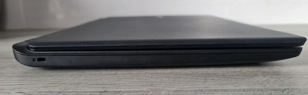 Laptop/ obudowa acer ES1-533-P5SY bez matrycy, płyta główna gratis