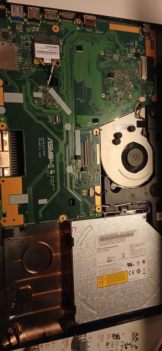 ASUS F551M --- Não Arranca