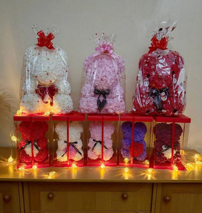 25 и 40см.Плюшевий МИШКА из роз с сердцем.Подарок на Рождество/Новий