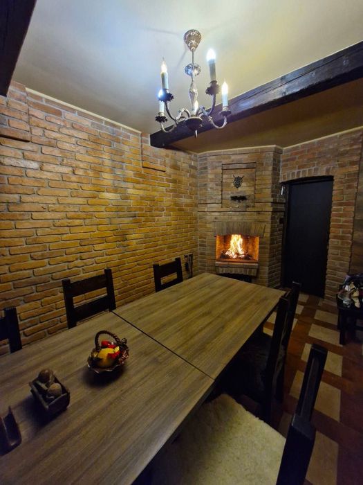 Приміщення по вул. Монастирська ( готовий бізнес)