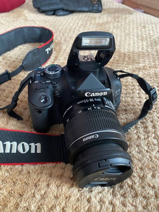 Фотоапарат Canon EOS 600D