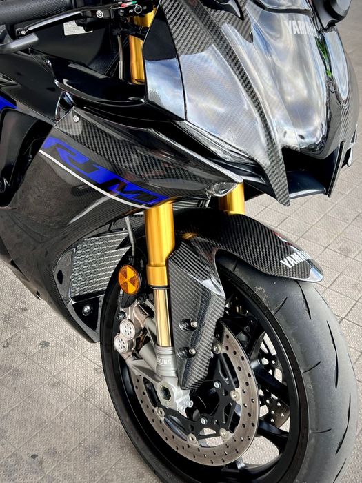 Yamaha YZF R1M 2025