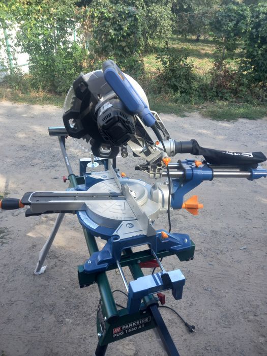 Продам торцовочною пилу.