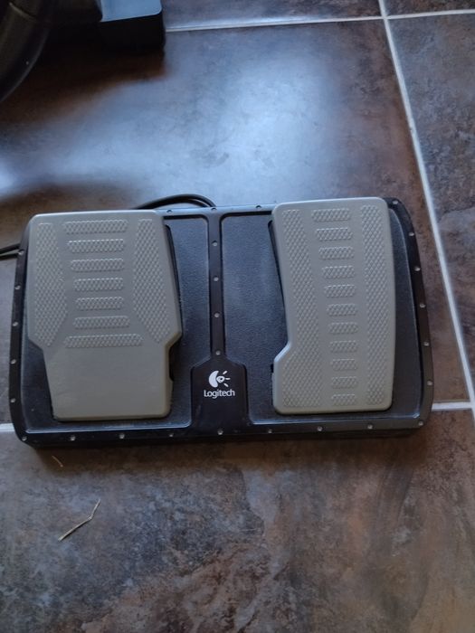 Volante gaming Logitech