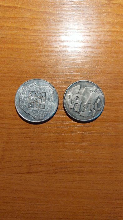 XXX i XXXX lat PRLu 100,200 złotych