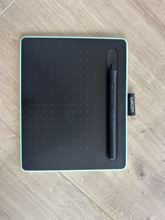Графічний планшет Wacom Intuos