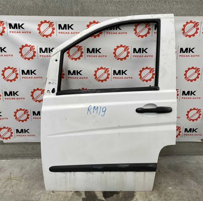Porta frontal esquerda Mercedes Vito W639 Ano 2009