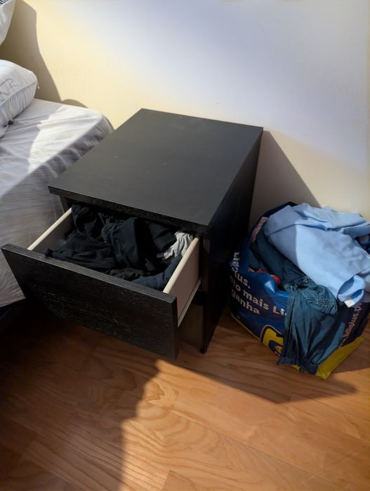 Mesa de cabeceira