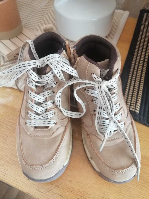 Buty przejściowe chłopięce r. 29