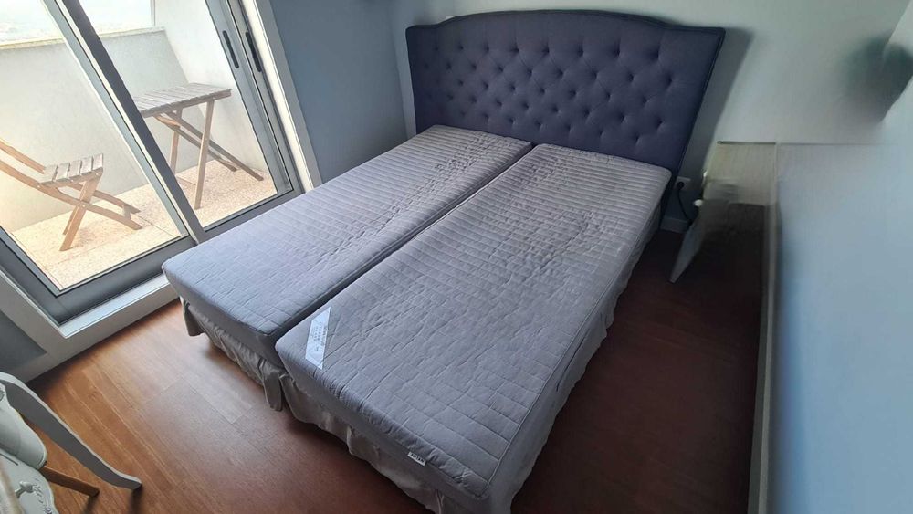 Duas camas de 0,80 cm que se transformam numa cama de casal