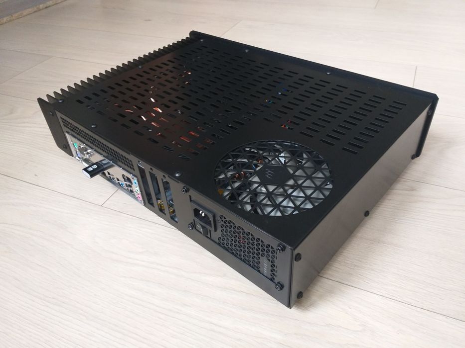 Корпус для ПК HTPC