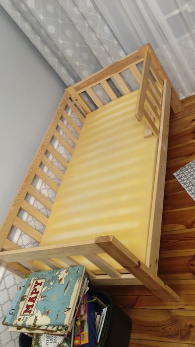 Łóżeczko 160x80 z materacem
