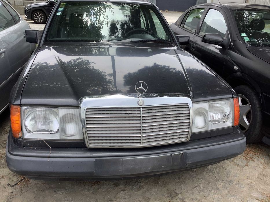 Mercedes E200 W124 - 1988 - Para peças