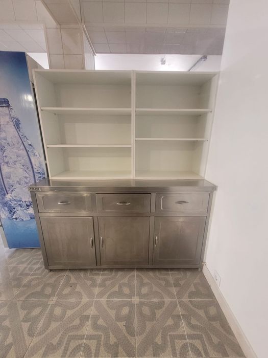 Lote de equipamentos completo para restaurante ou café