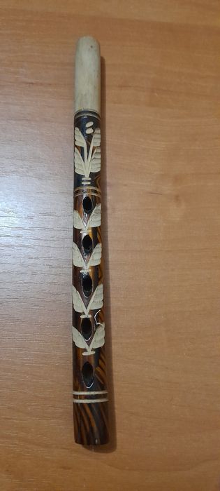 Деревянная дудочка . 23 см.