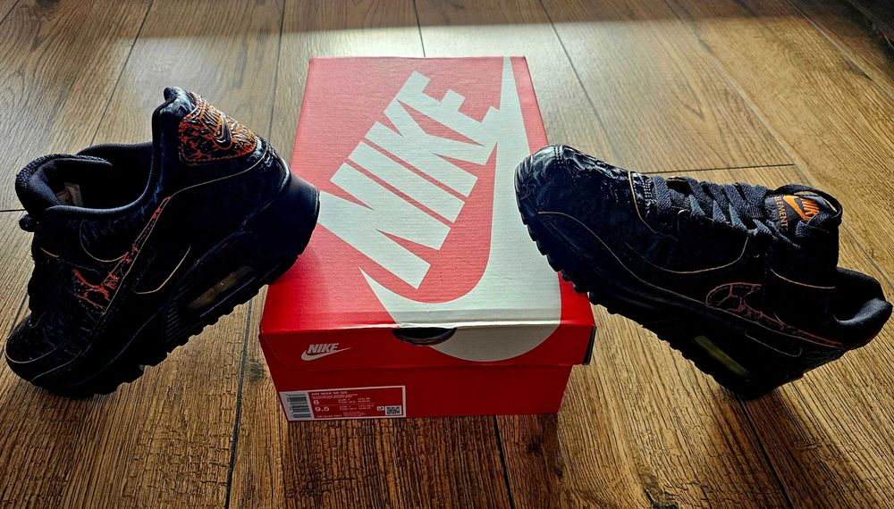 Nike Air Max 90 QS Wulkan r.41