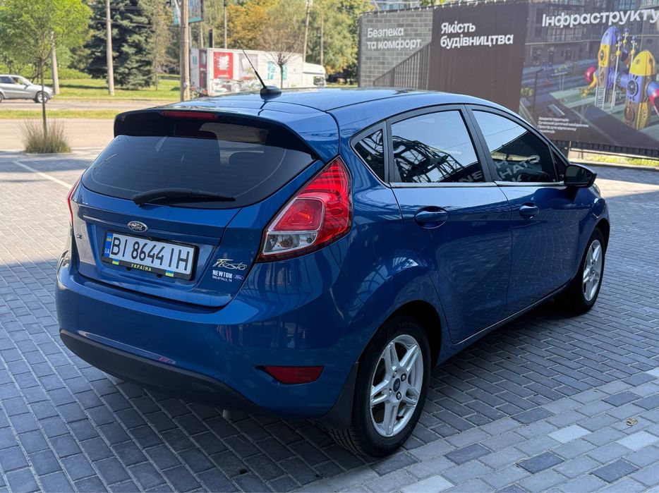 Ford Fiesta 2019 VIN 3FADP4EJ7KM128778 фото оголошення 4 з 8