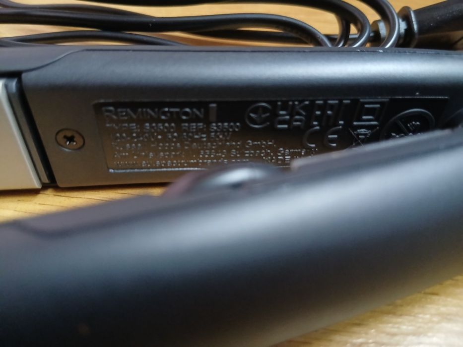 Placa alisadora de cabelo Remington NOVA