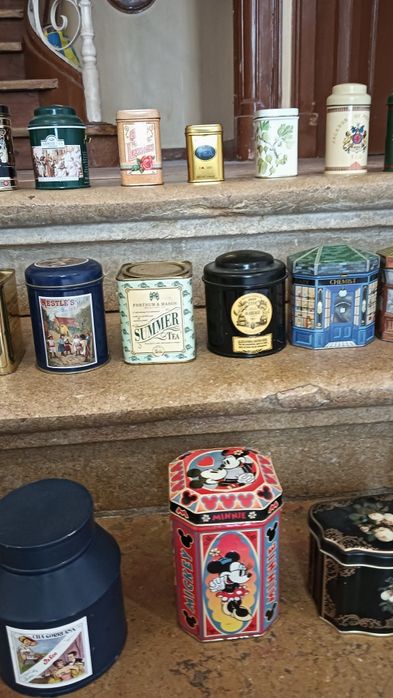Latas de chá vintage