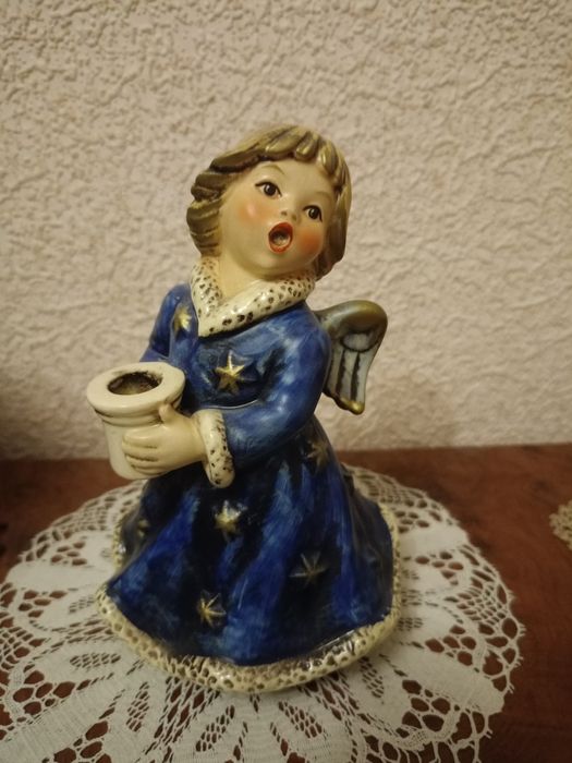 Фарфоровая фигурка ангела с музыкальной шкатулкой от goebel, 1966