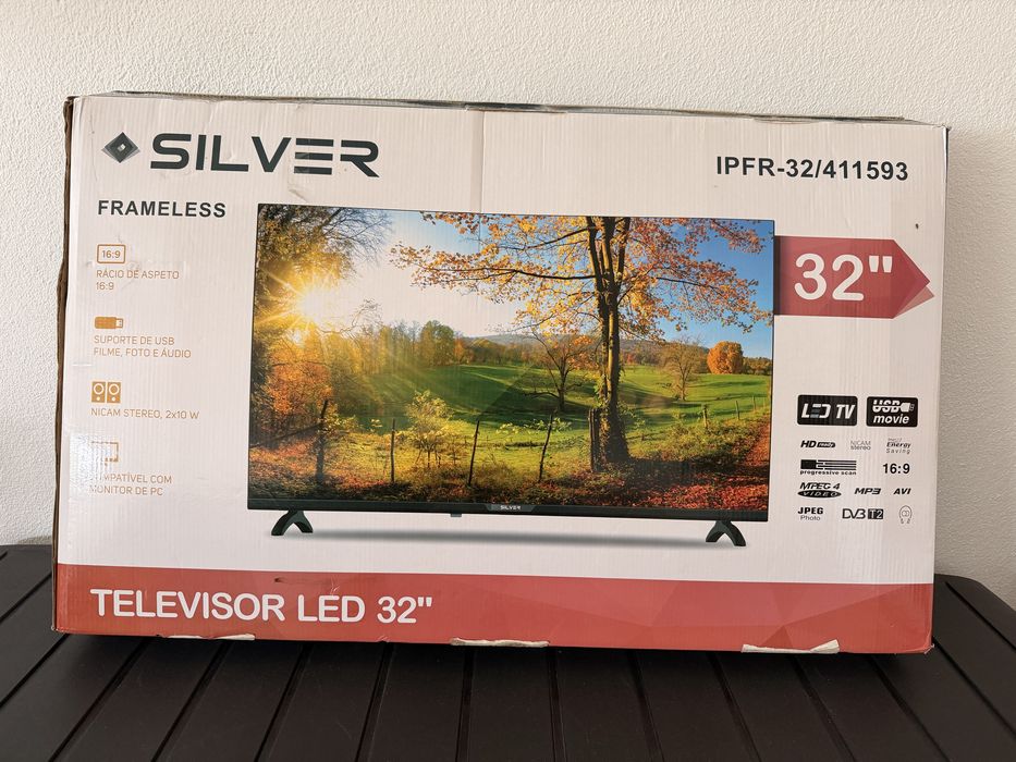 Televisor Lcd Silver 32”