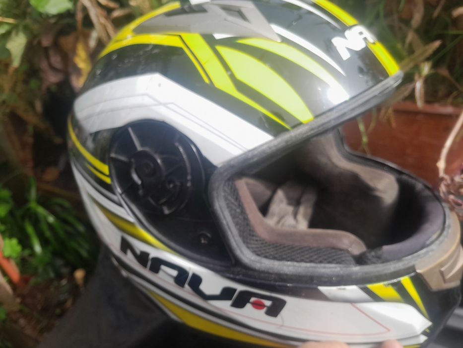 2 capacetes UNISEXO estado novo 10€