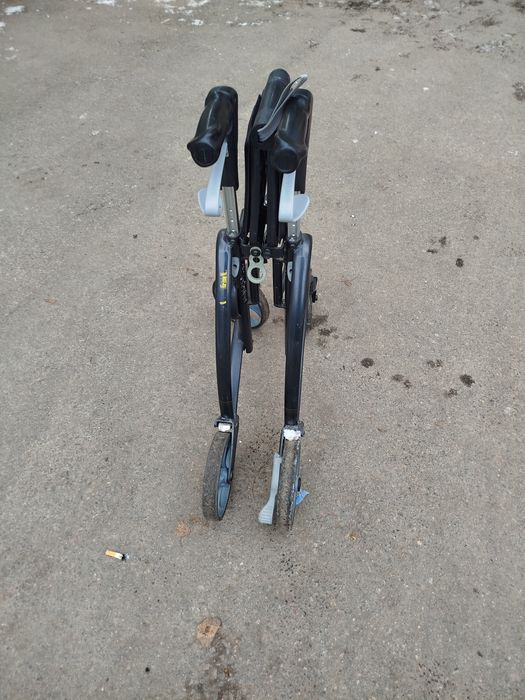 Продам  б у ходуны для инвалидов