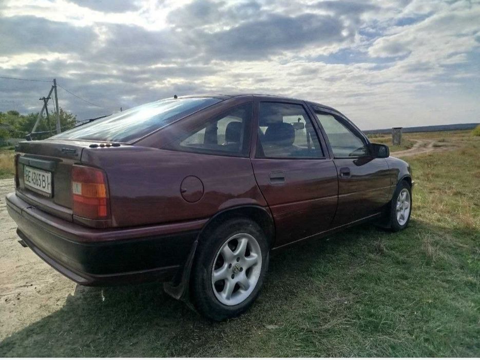 Продам Опель Вектра А, в боевом ходу за 62000 торг