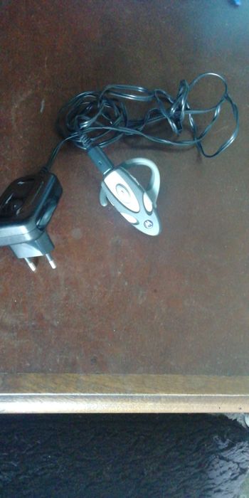 Motorola Bluetooth Earpiece64738338742657120
