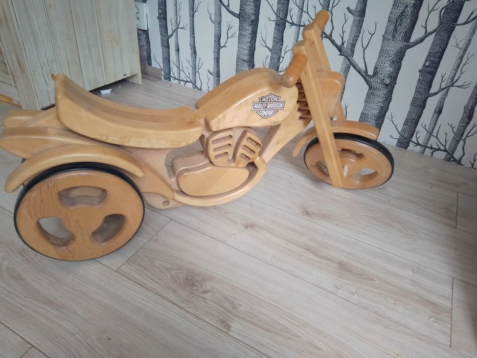 Drewniany motor jeździk