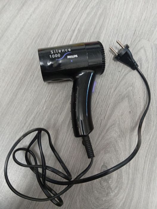 Фен Philips Silence 1000