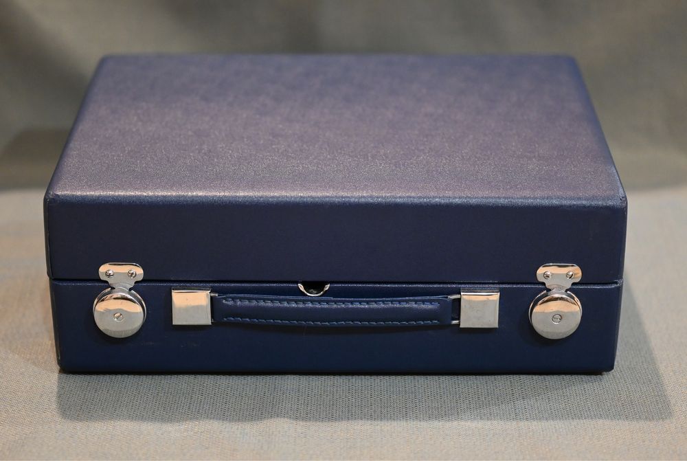 Патефон ПГ-4