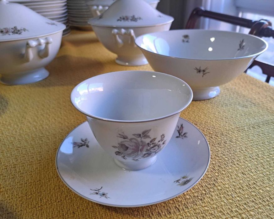 Serviço de jantar com 72 peças, porcelana
