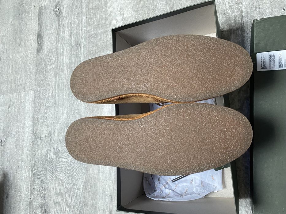 Nieużywane, eleganckie, przewiewne buty „Gino rossi” rozmir 40.