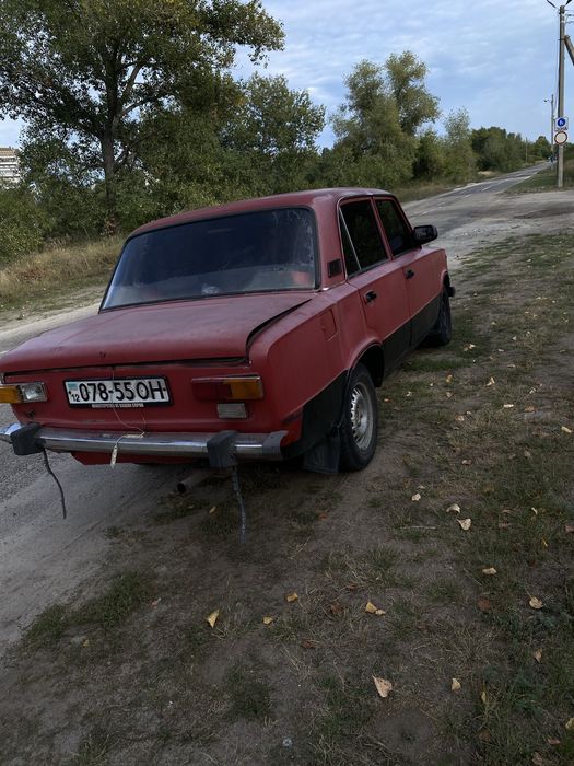 Продаю ваз 21011