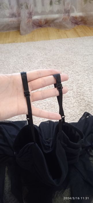 Вечірні сукні в ідеальному стані