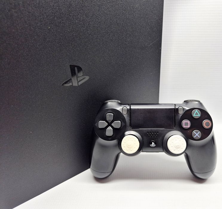 Konsola SONY PS4 1 TB + 1 pad, Komis Jasło Czackiego