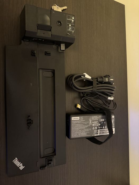 Lenovo ThinkPad T590 i7/16GB/512GB FHD + stacja + zasilacze