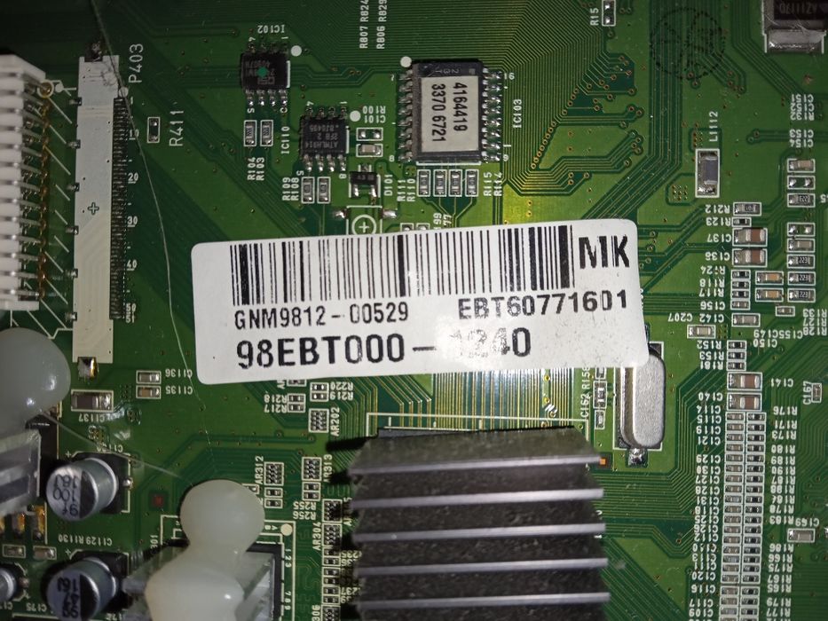Продається плазма LG 42PQ6000,42 дюйми на запчасти.