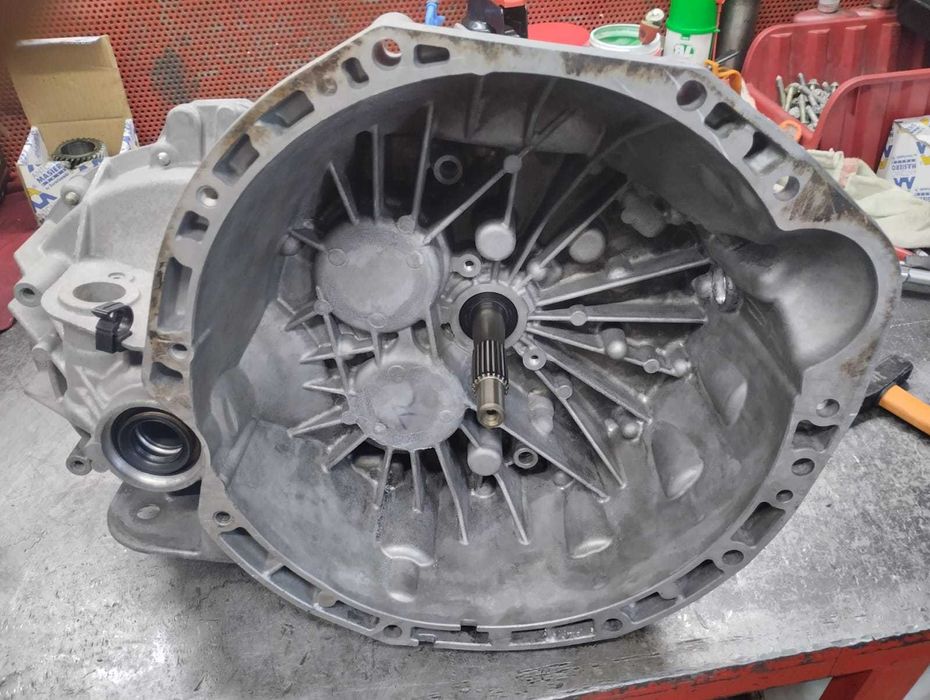 Skrzynia biegów Master 2,2 2,5 2,3 DCI pk6 pk5 pf6 25 lat doświadczeni