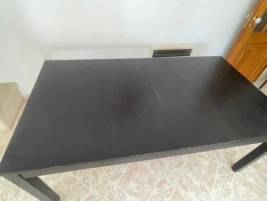 Mesa de jantar extensível preta